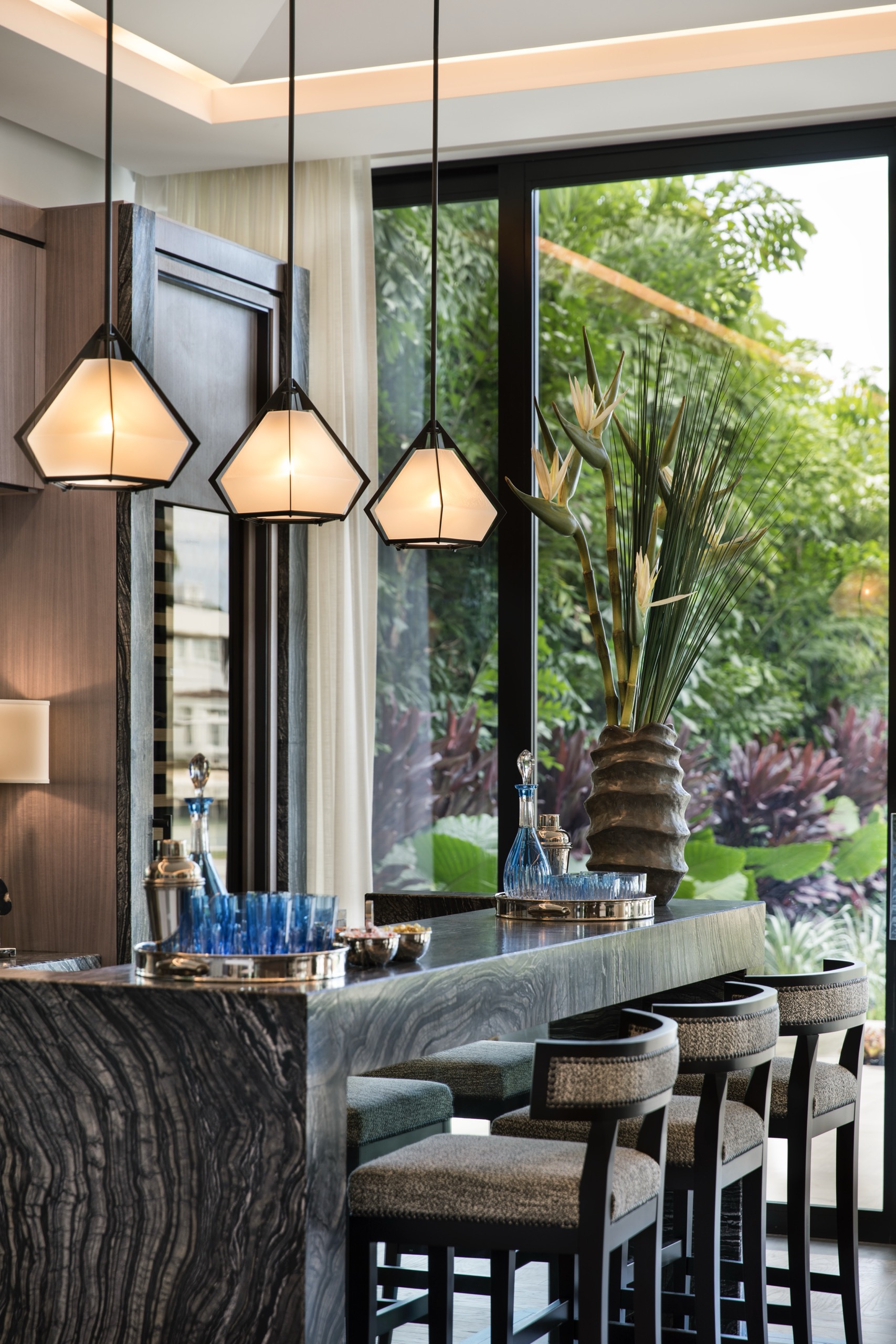 North Bay Road Contemporary - Architectural Details