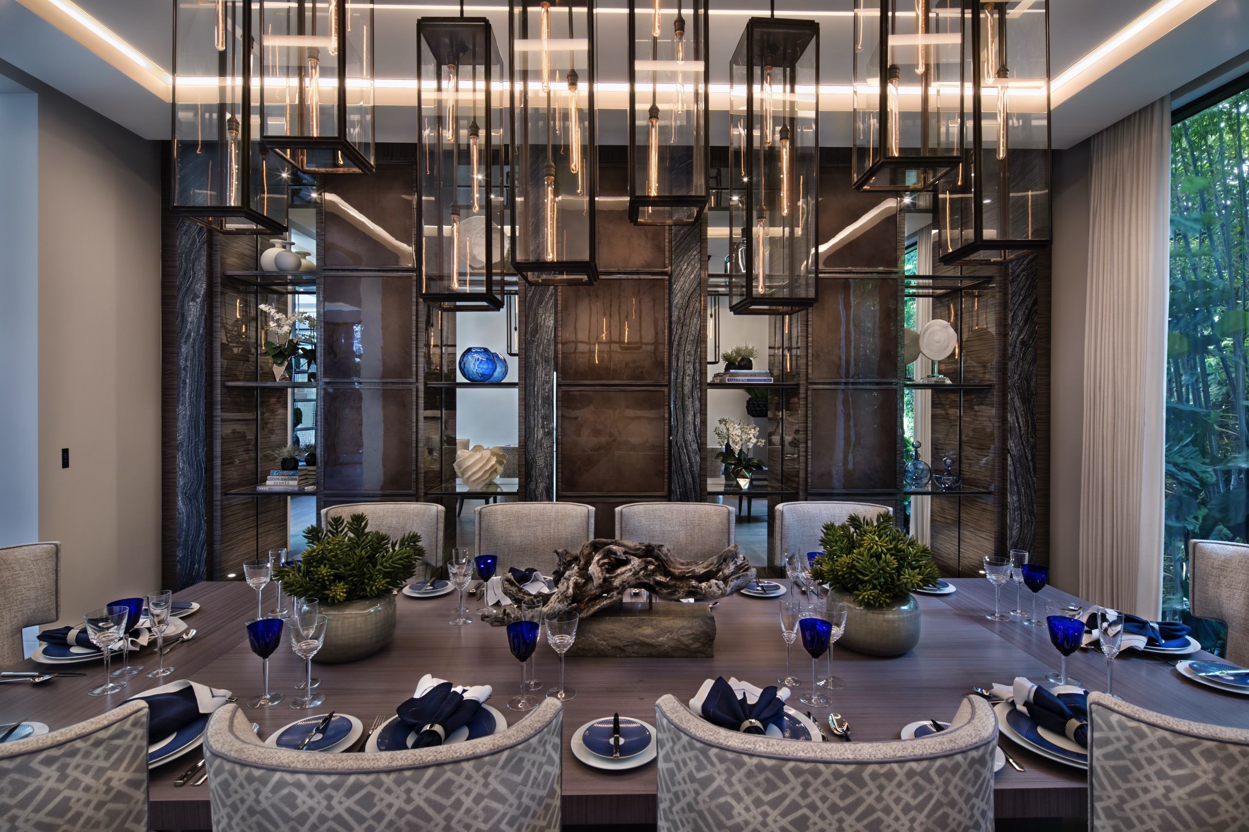 North Bay Road Contemporary - Design Showcase