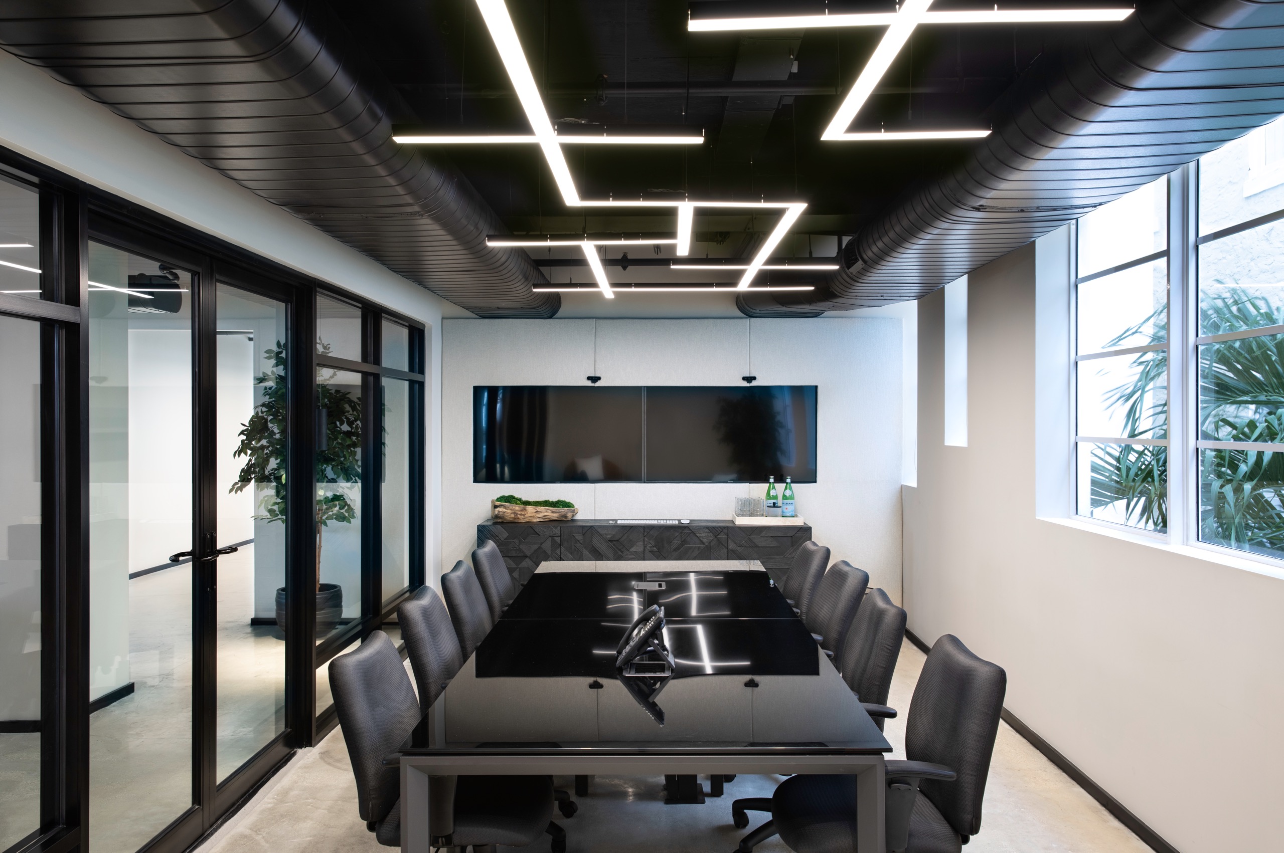 South Beach Corporate Office - Interior Design