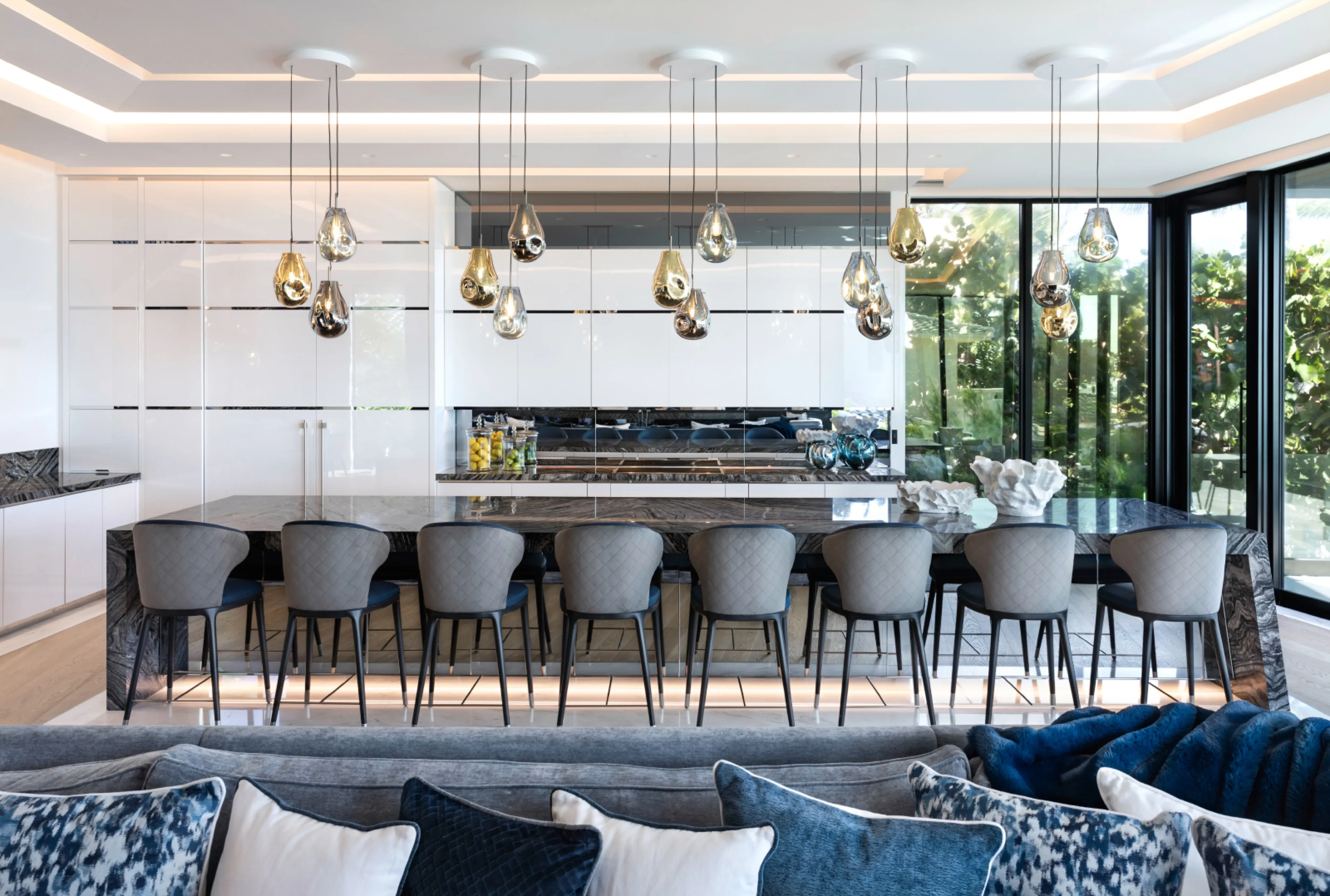 Beachfront Villa - Luxury Construction