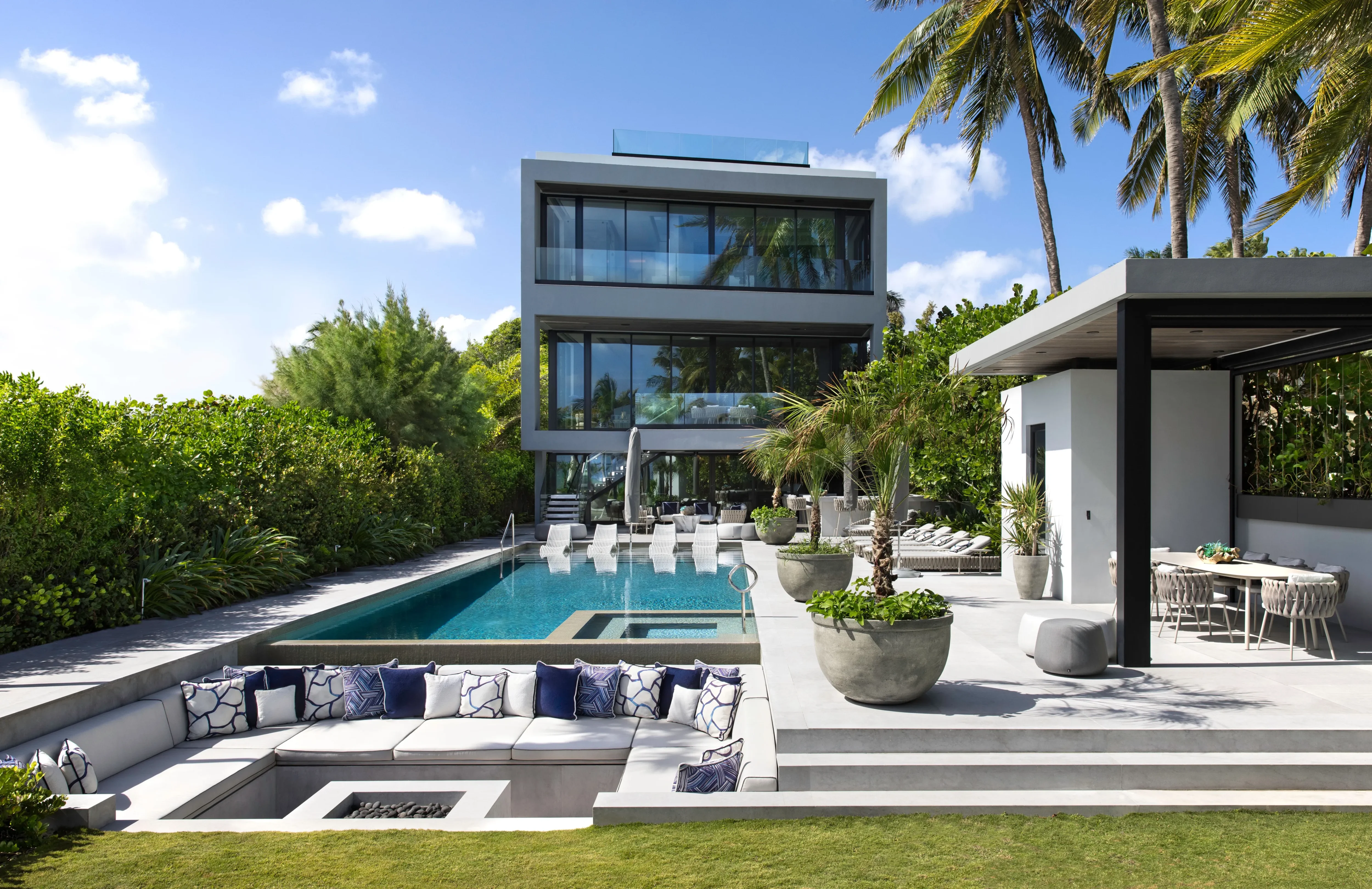 Beachfront Villa - Design Showcase