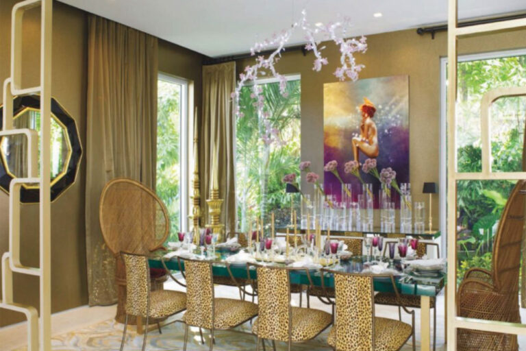 Read about Bart Raines in the Press article "Brokers Get Creative To Market Properties To Art Basel Crowd"