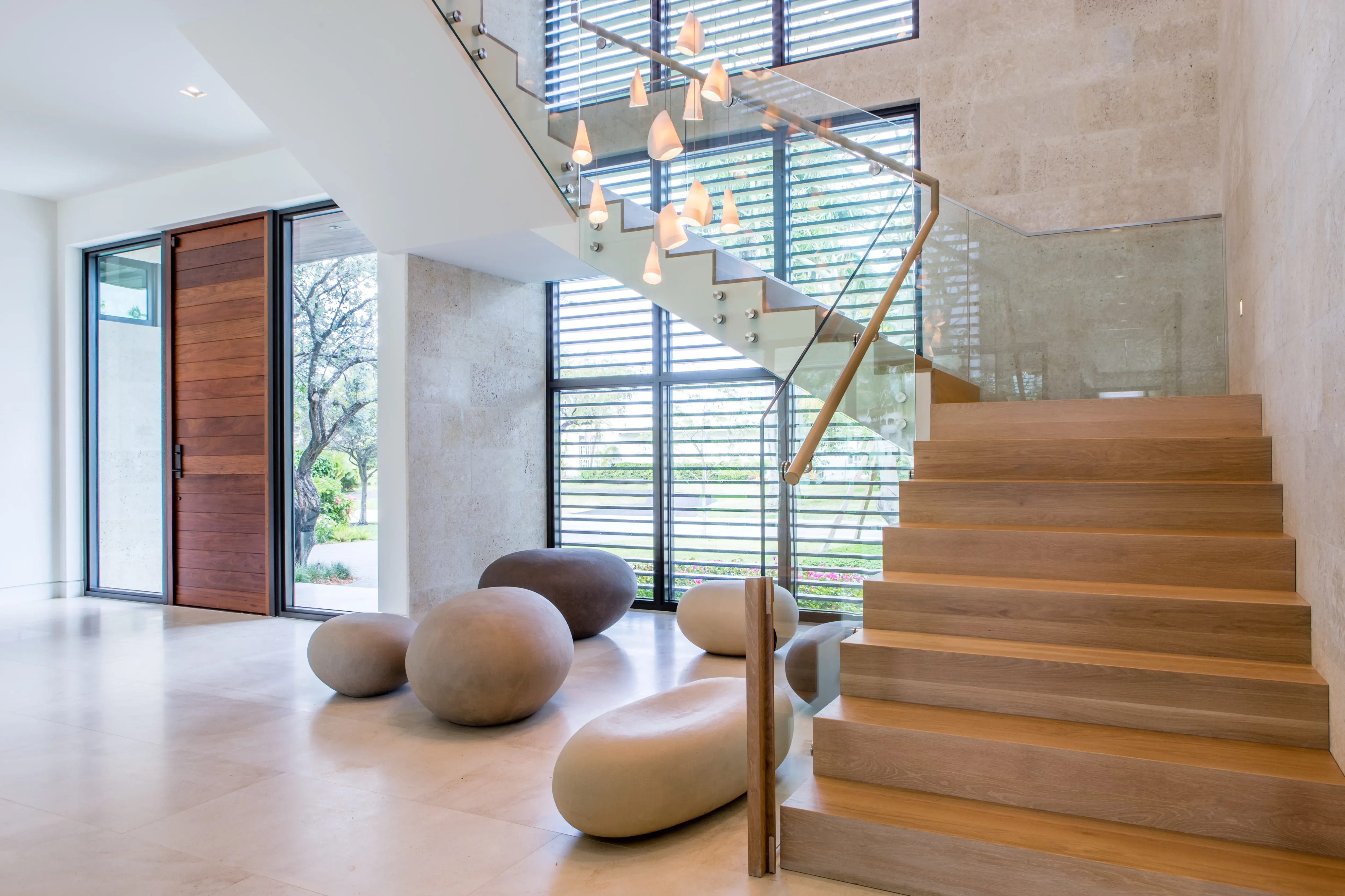 Golden Beach Waterfront - Luxury Construction