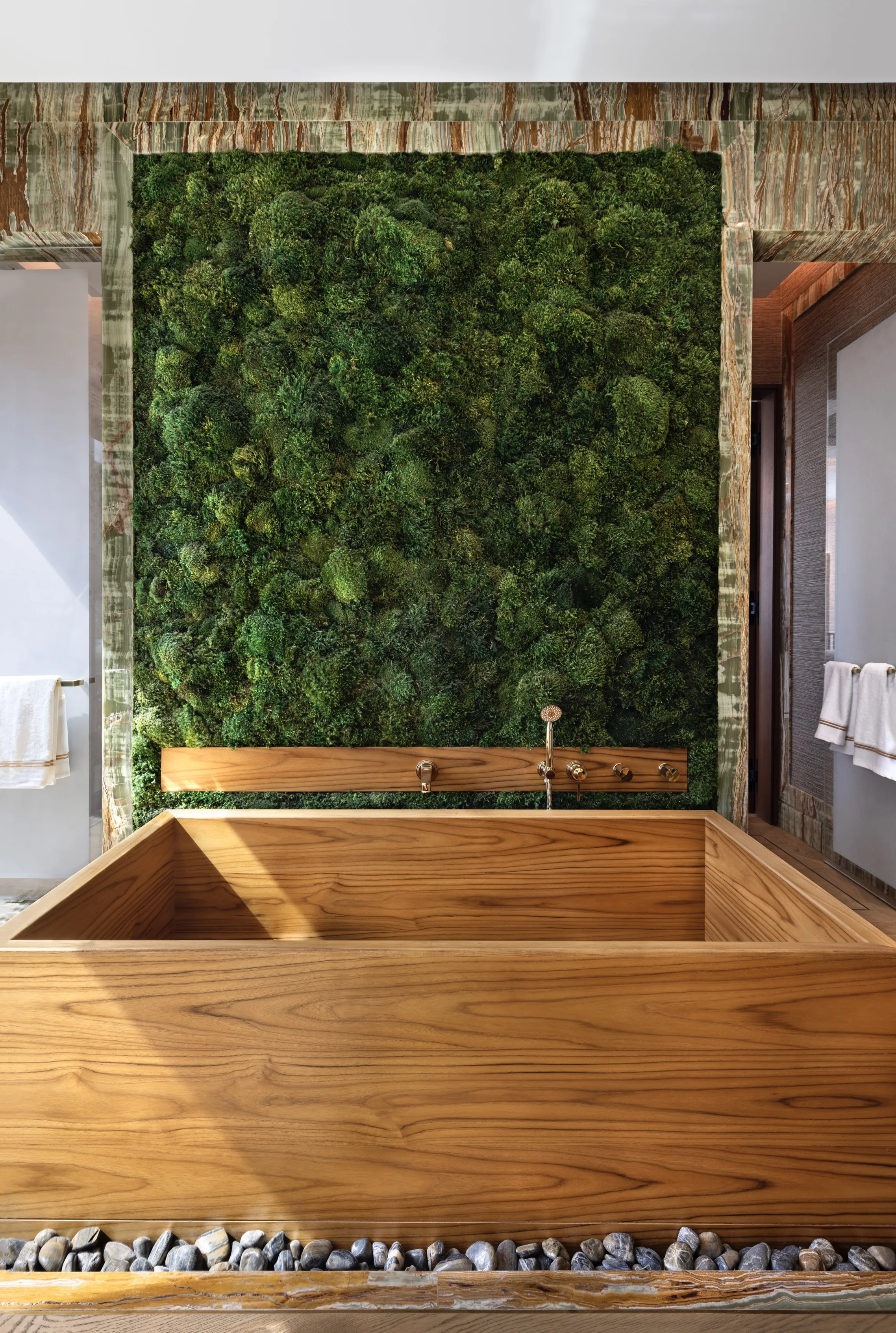 North Bay Contemporary Villa - Architectural Details