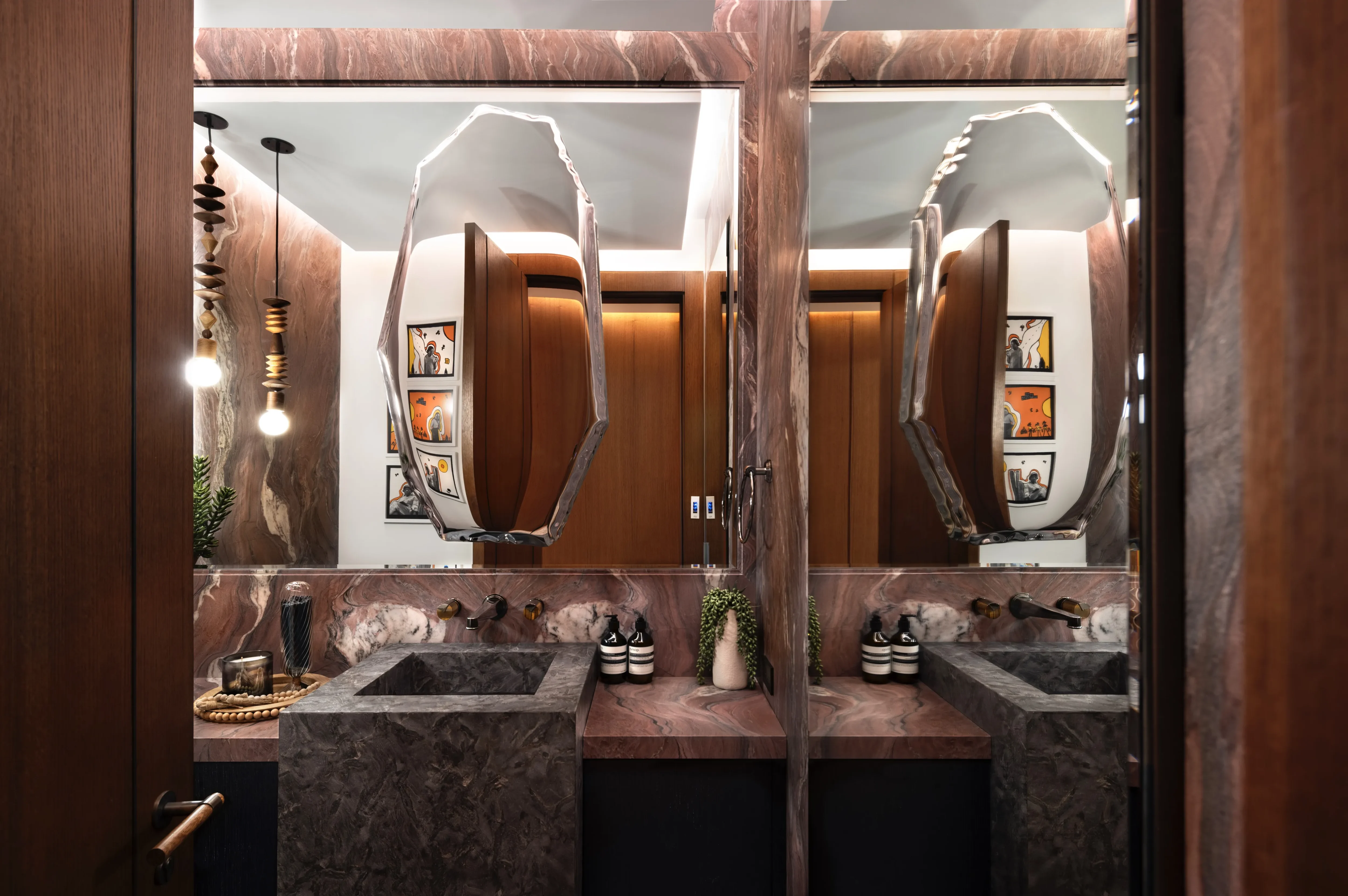 North Bay Contemporary Villa - Luxury Construction