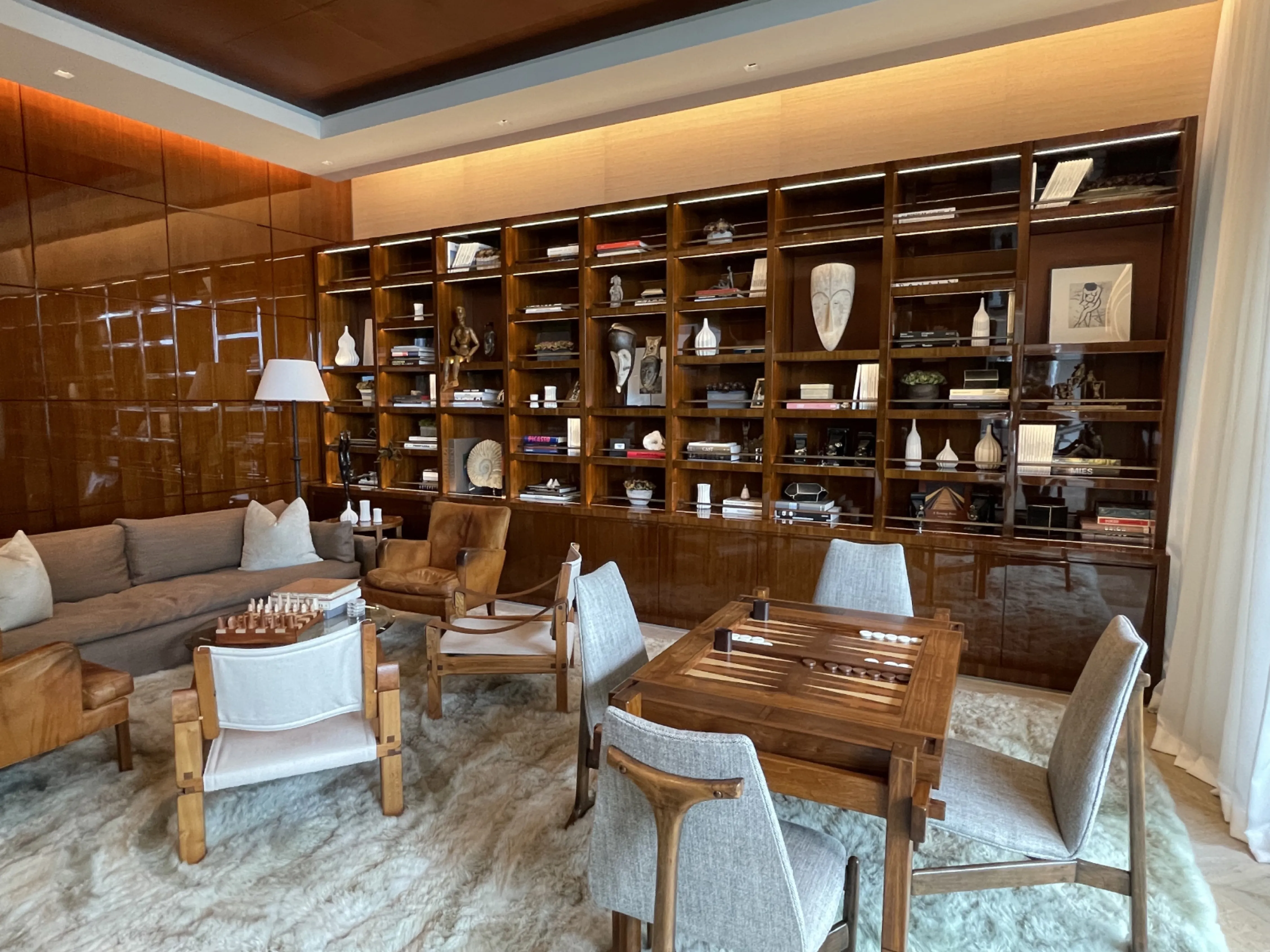 North Bay Road Modern - Interior Design