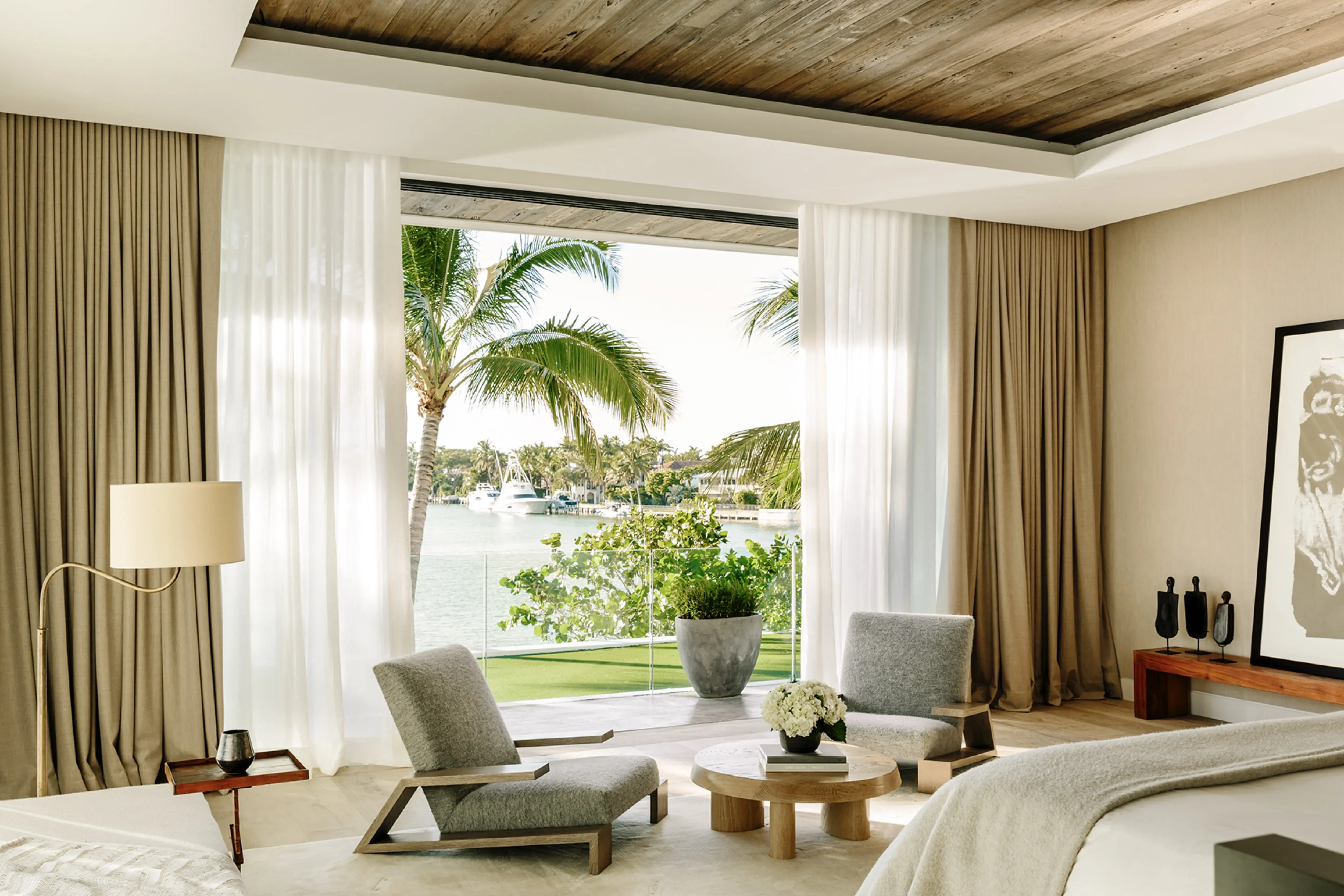 North Bay Road Modern - Design Showcase