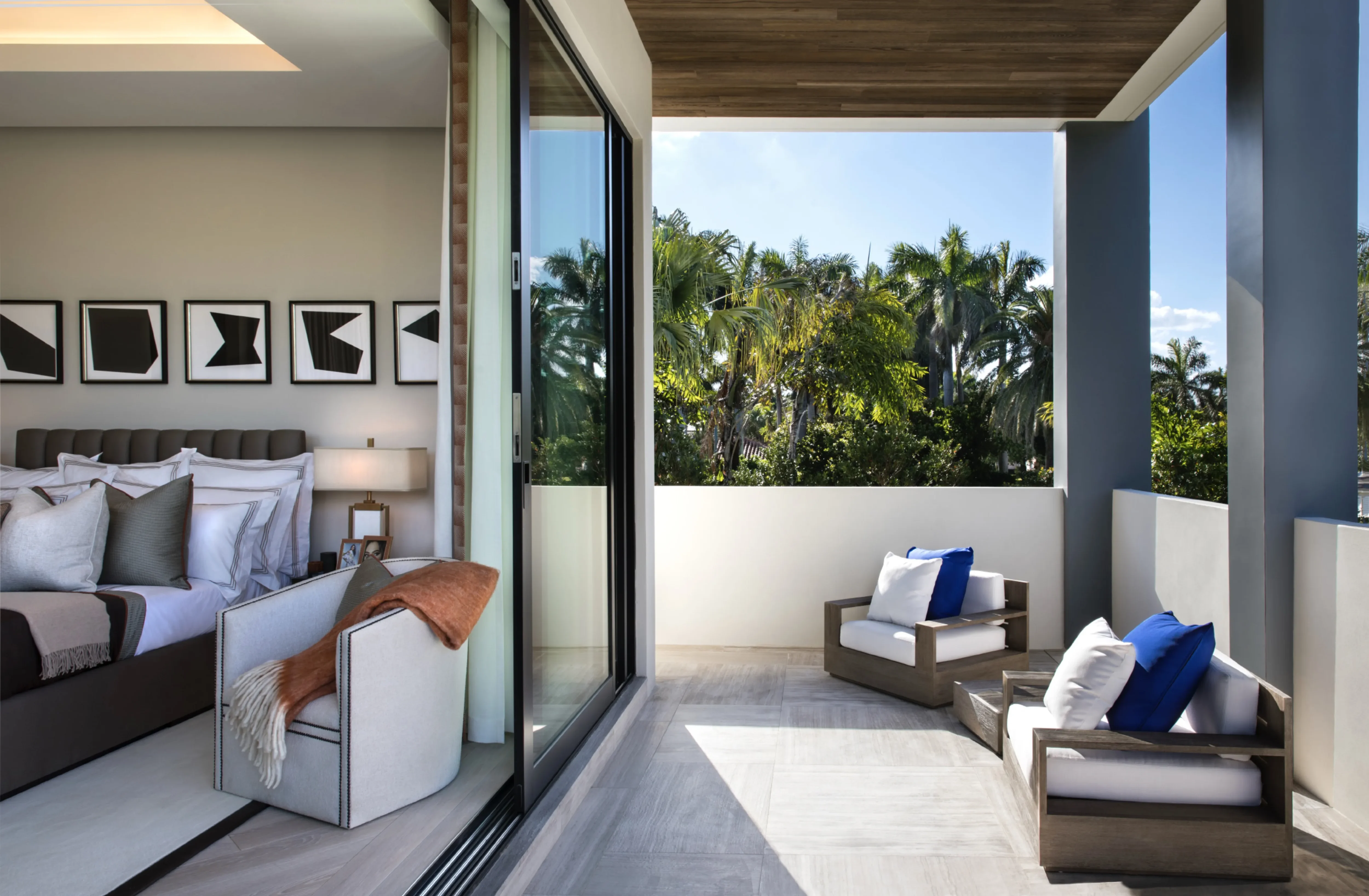 Sunset Island Extravagance - Interior Design