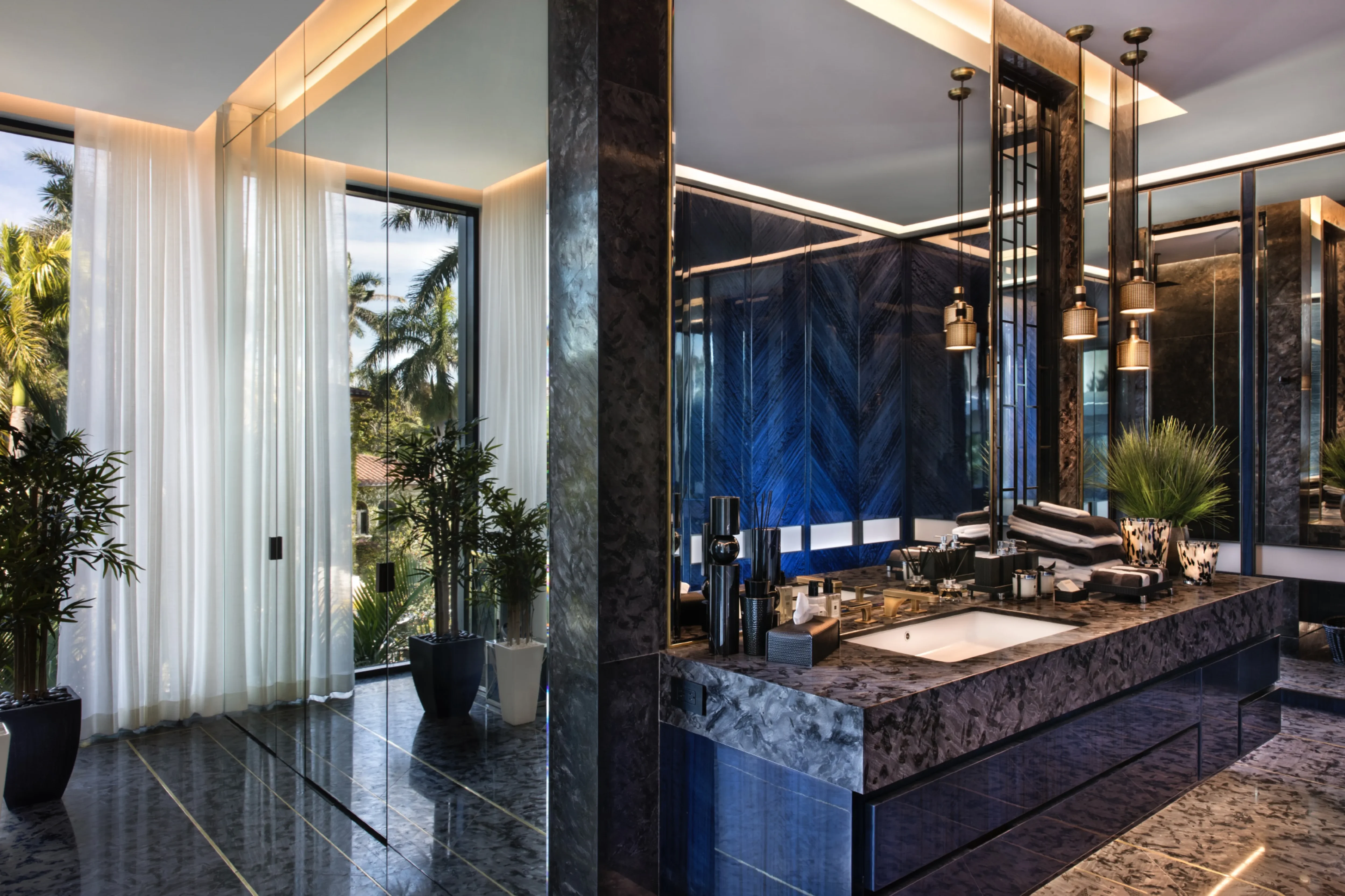 Sunset Island Extravagance - Luxury Construction