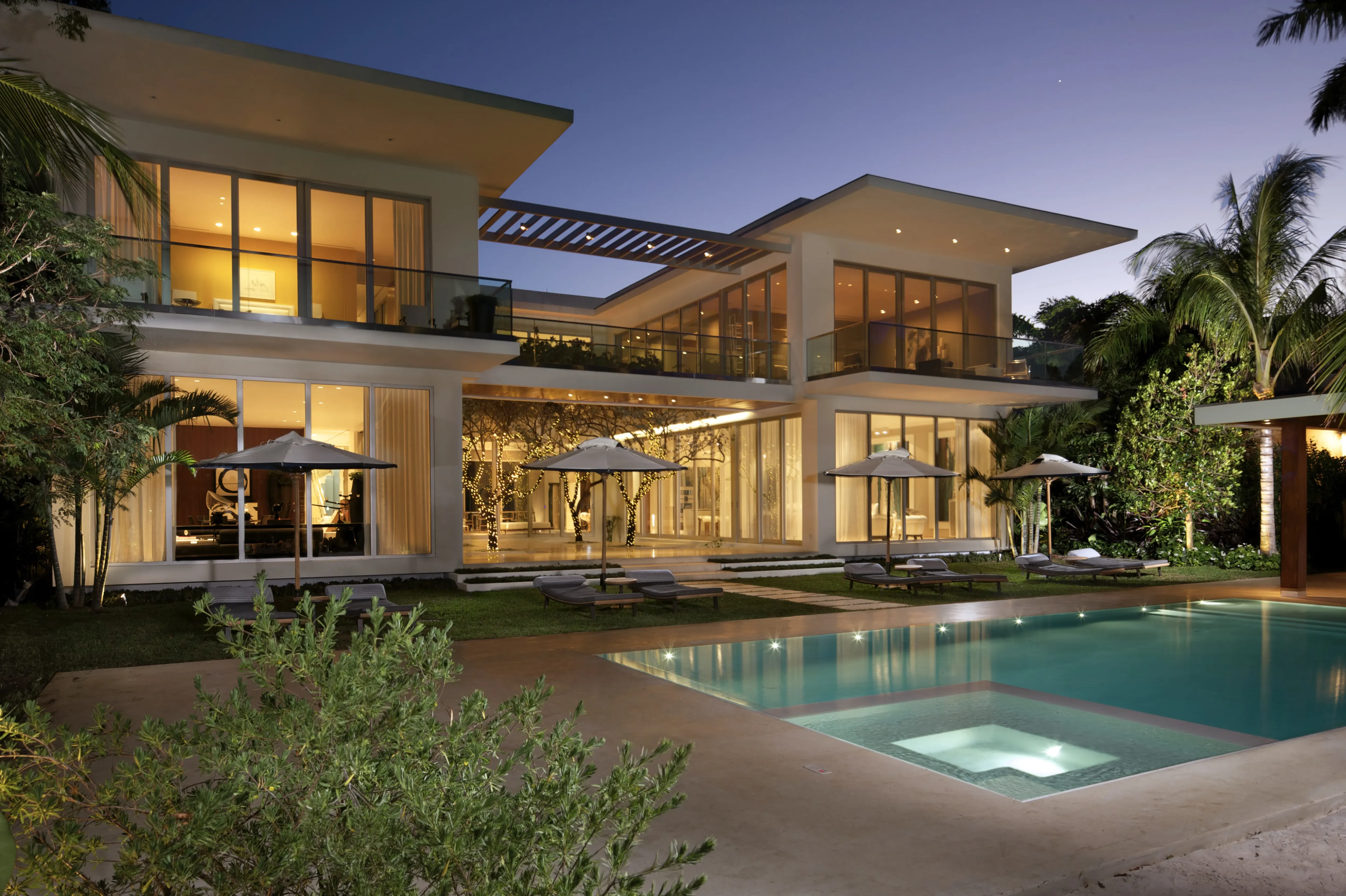 Sunset Island Tropical Modern - Architectural Details