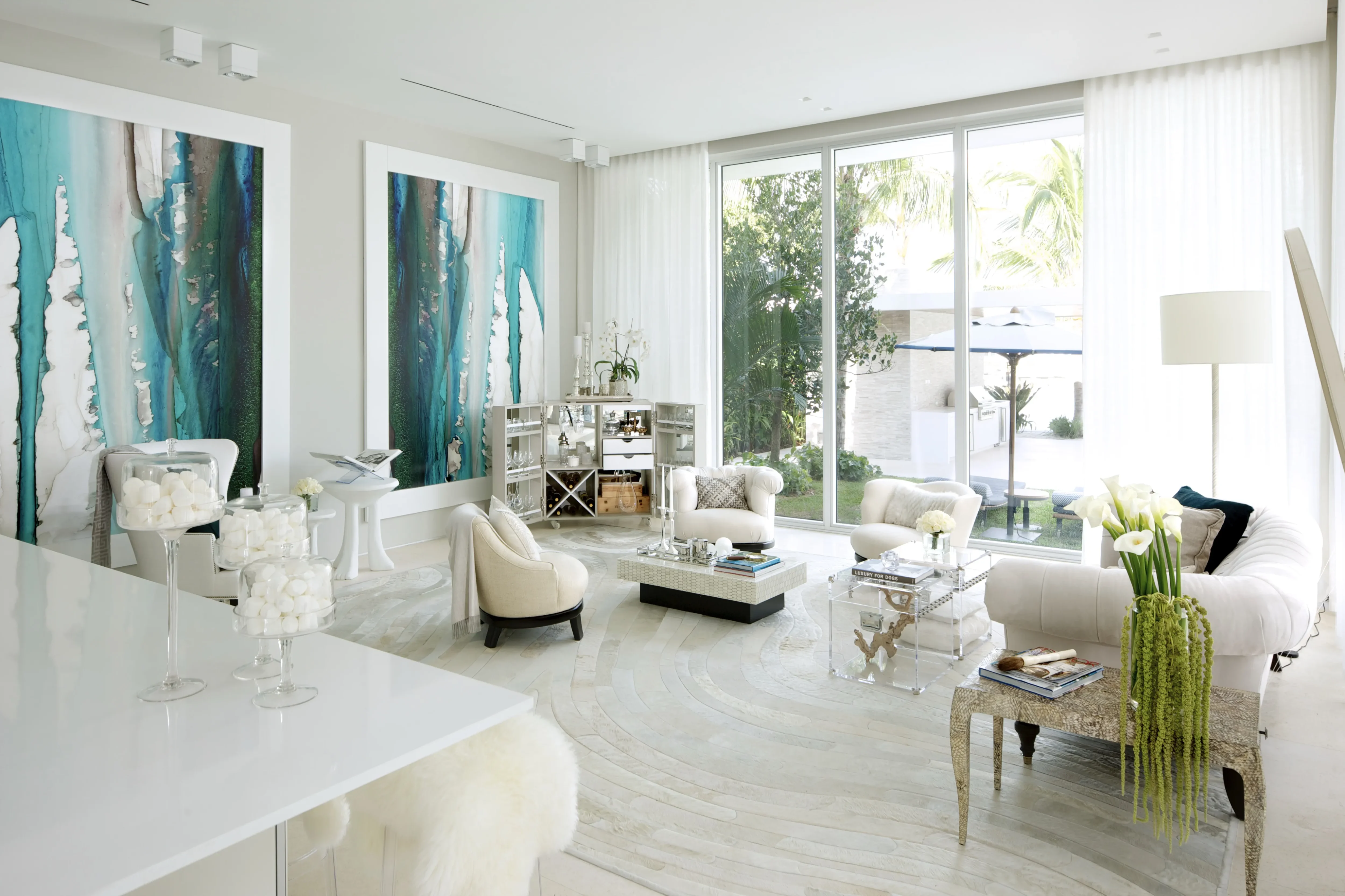 Sunset Island Tropical Modern - Luxury Construction