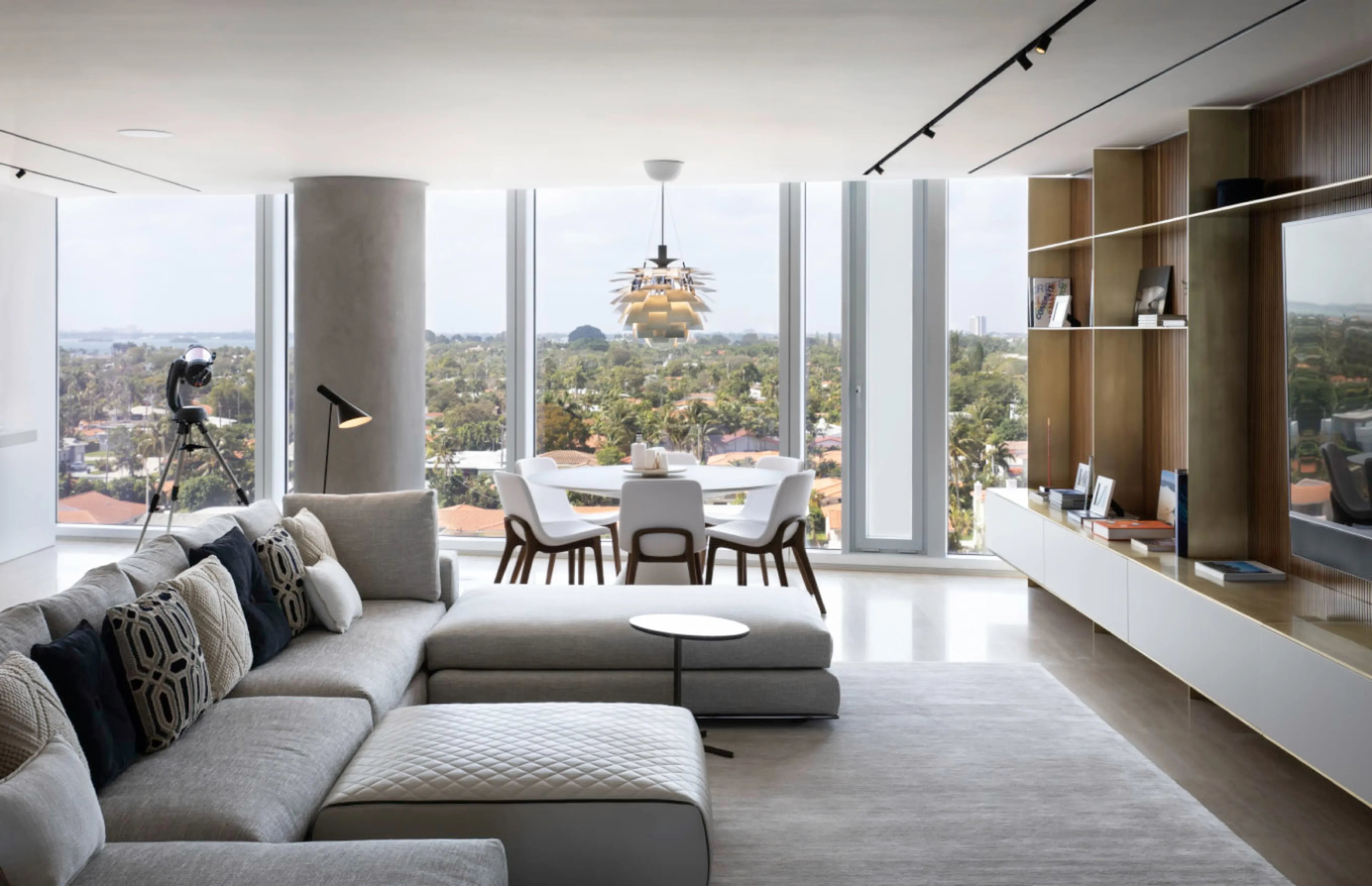 Surf Club Minimalist - Interior Design