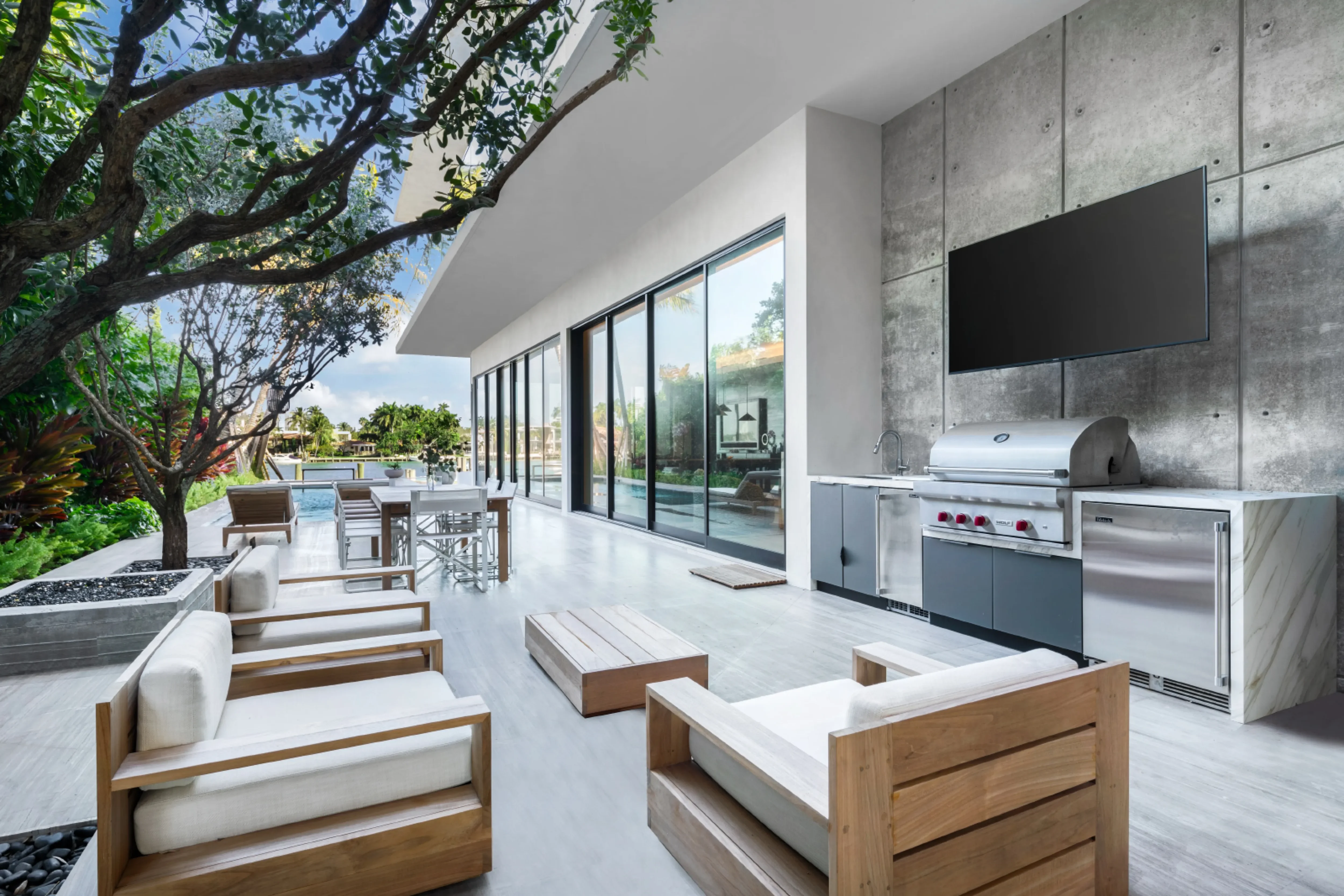 Venetian Island Industrial - Architectural Details