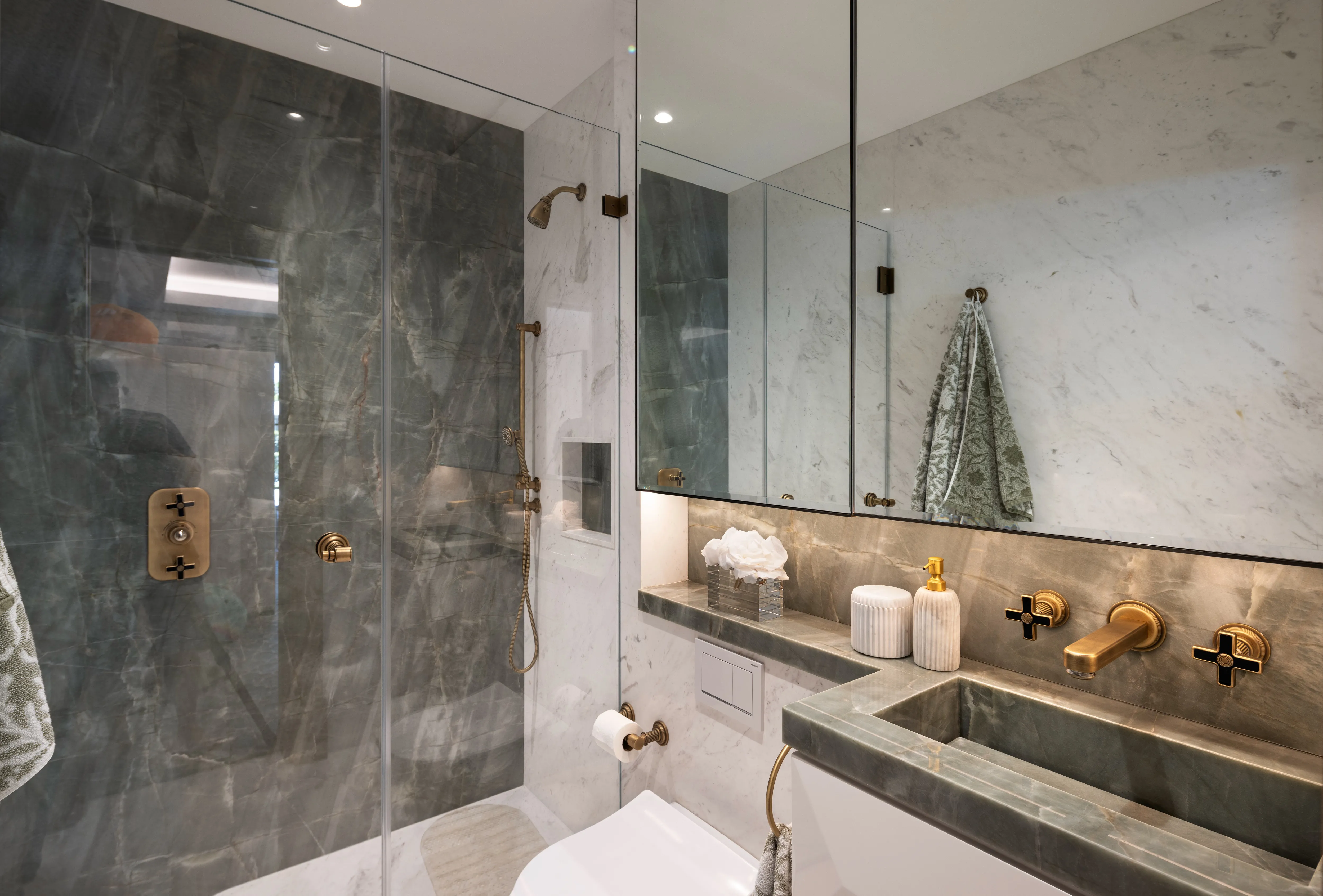 White Lotus - Design Showcase