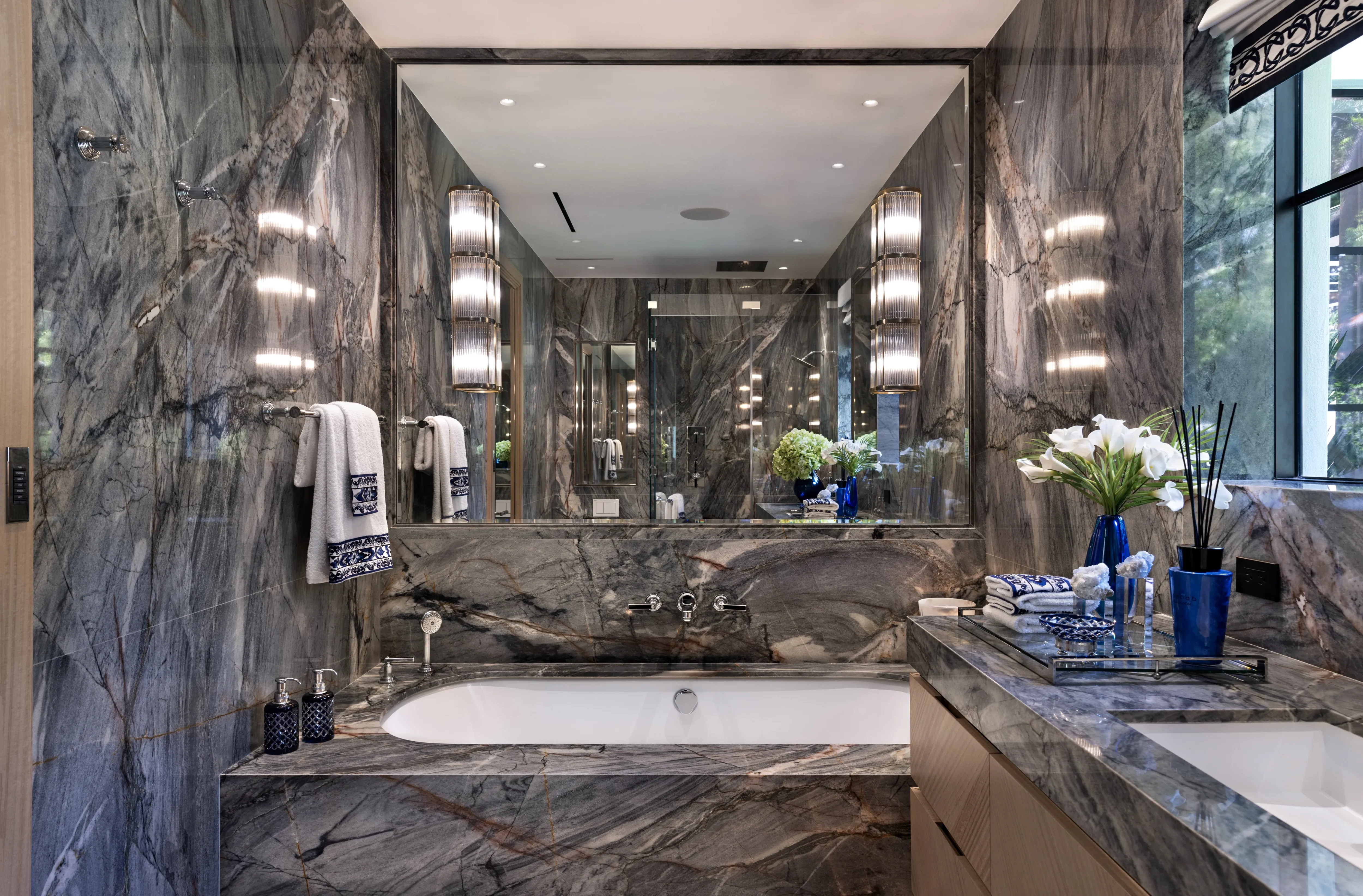 White Lotus - Design Showcase