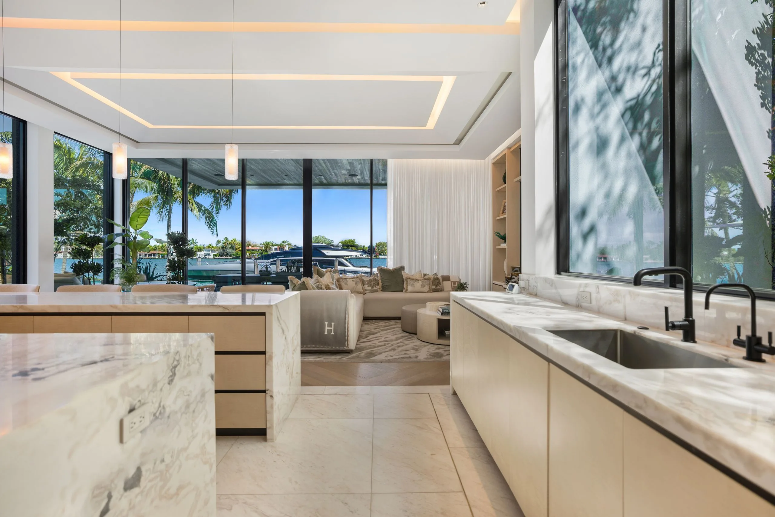 La Gorce Modern - Luxury Construction