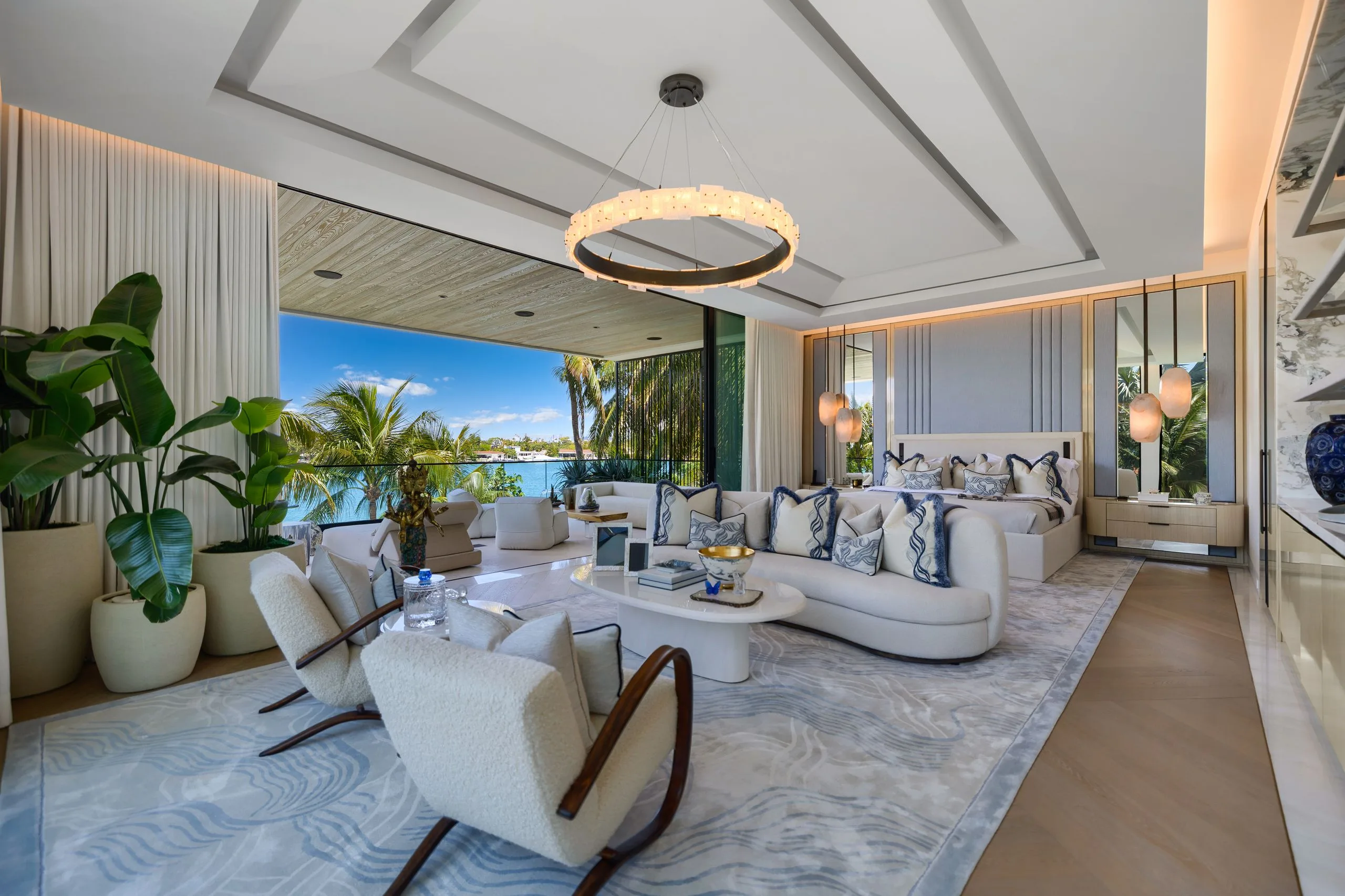 La Gorce Modern - Design Showcase