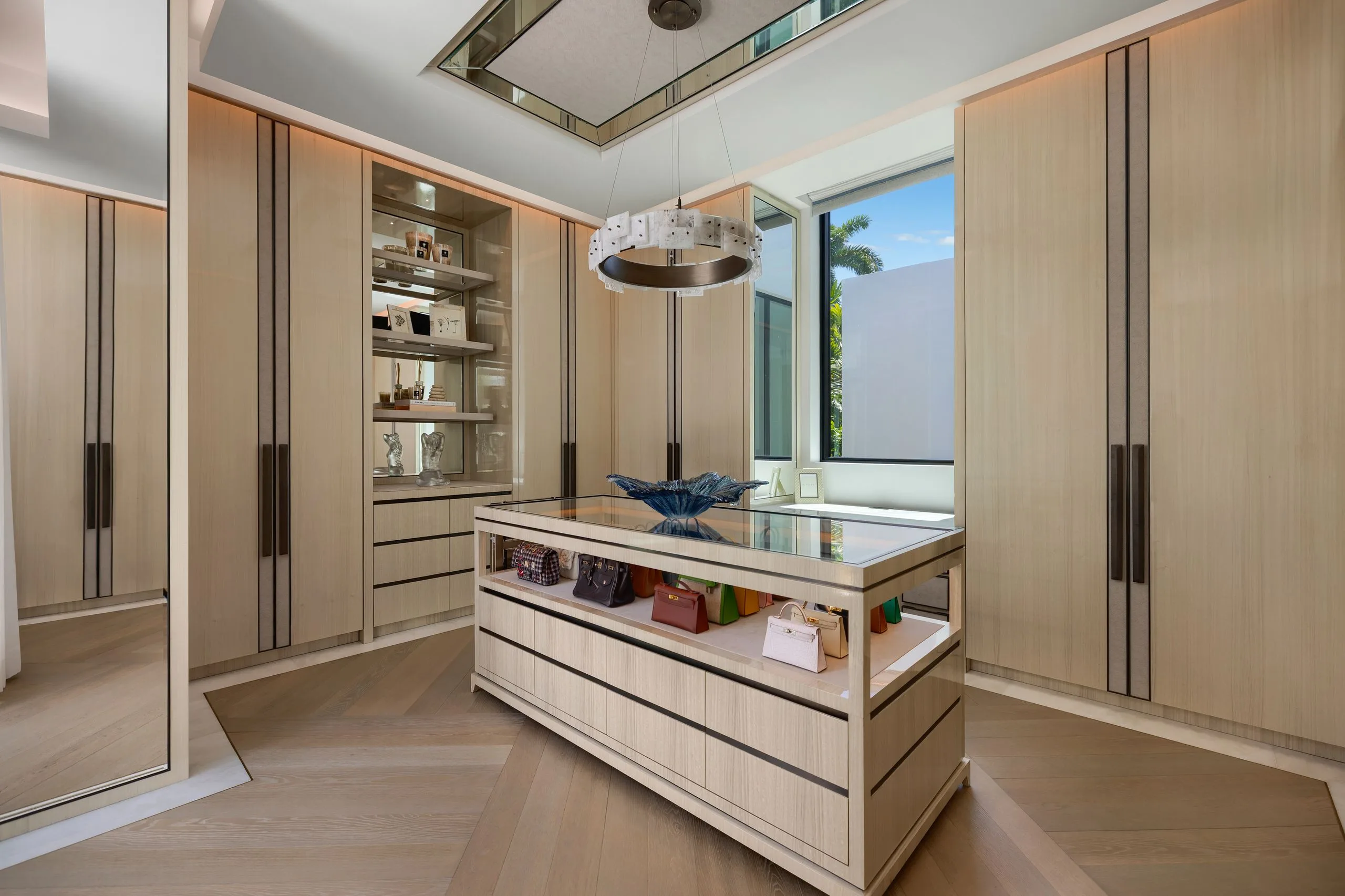 La Gorce Modern - Architectural Details