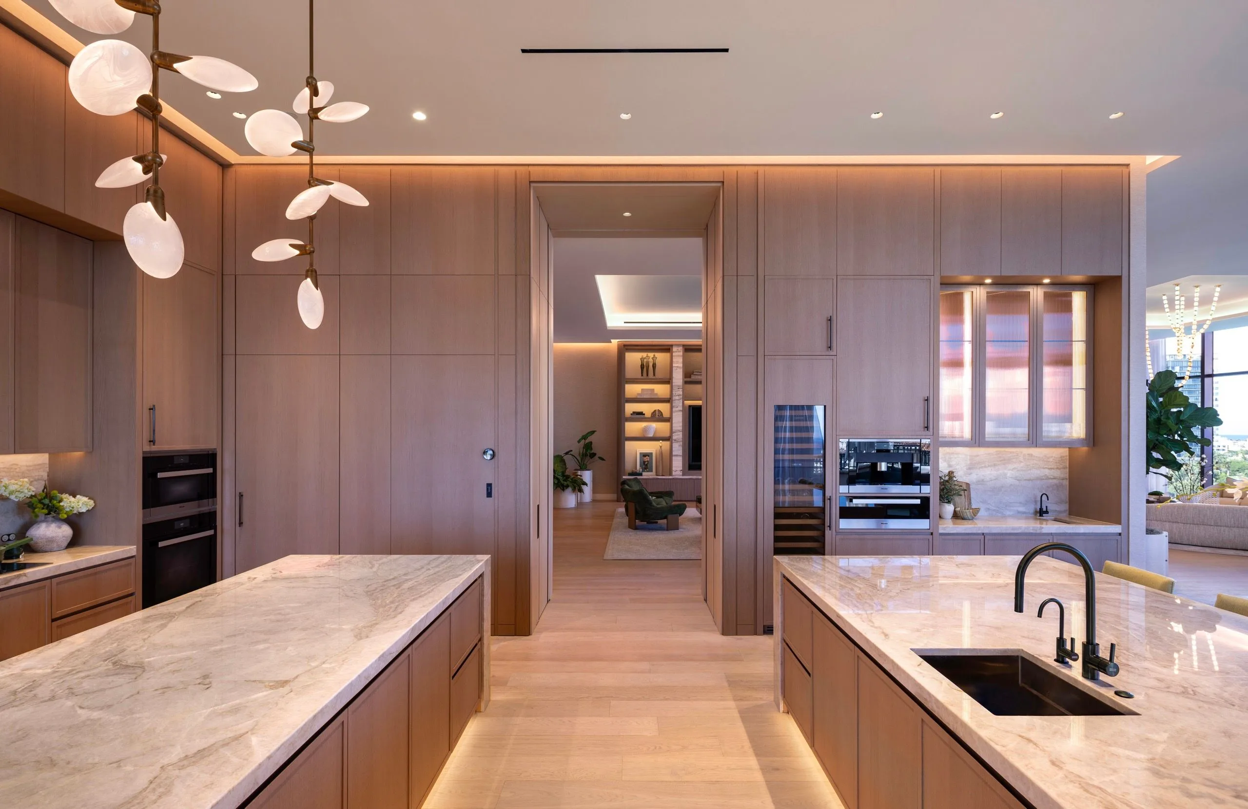 Fisher Island Refined Penthouse - Luxury Construction